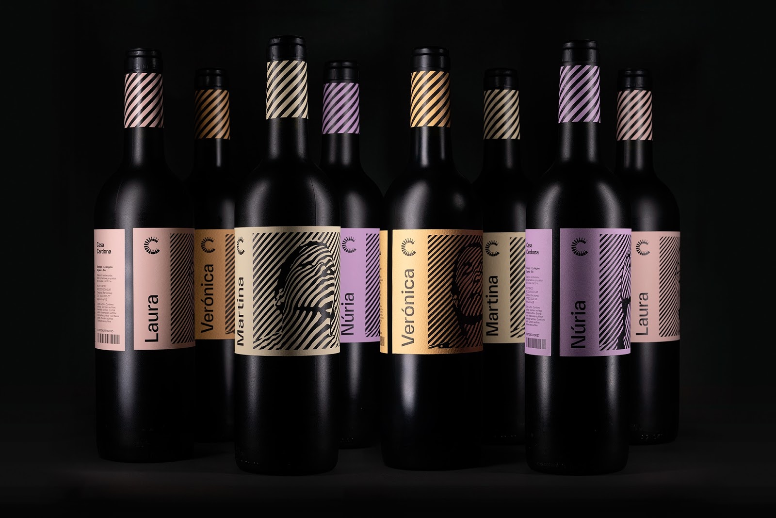 重慶產(chǎn)品創(chuàng)意包裝設計-紅酒包裝設計欣賞(圖3)