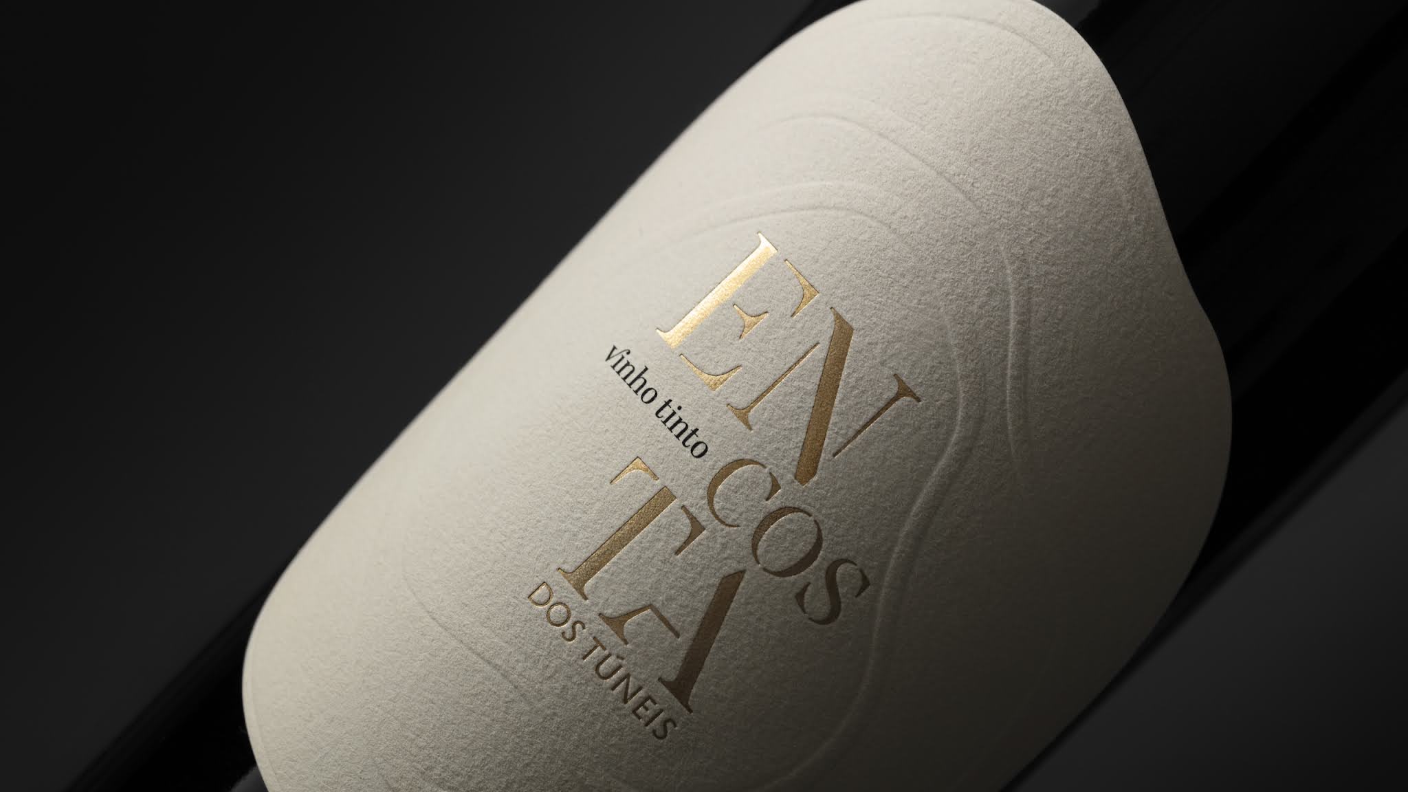 梯田概念的葡萄酒包裝設(shè)計(jì)(圖1)