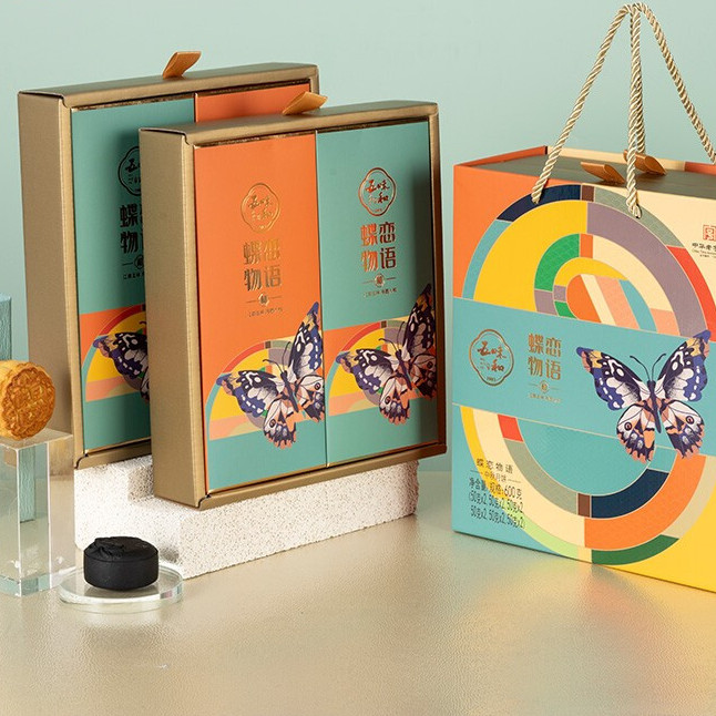 五味和 蝶戀物語 廣式月餅 600g 禮盒裝包裝禮盒產品包裝創(chuàng)意設計欣賞(圖2)
